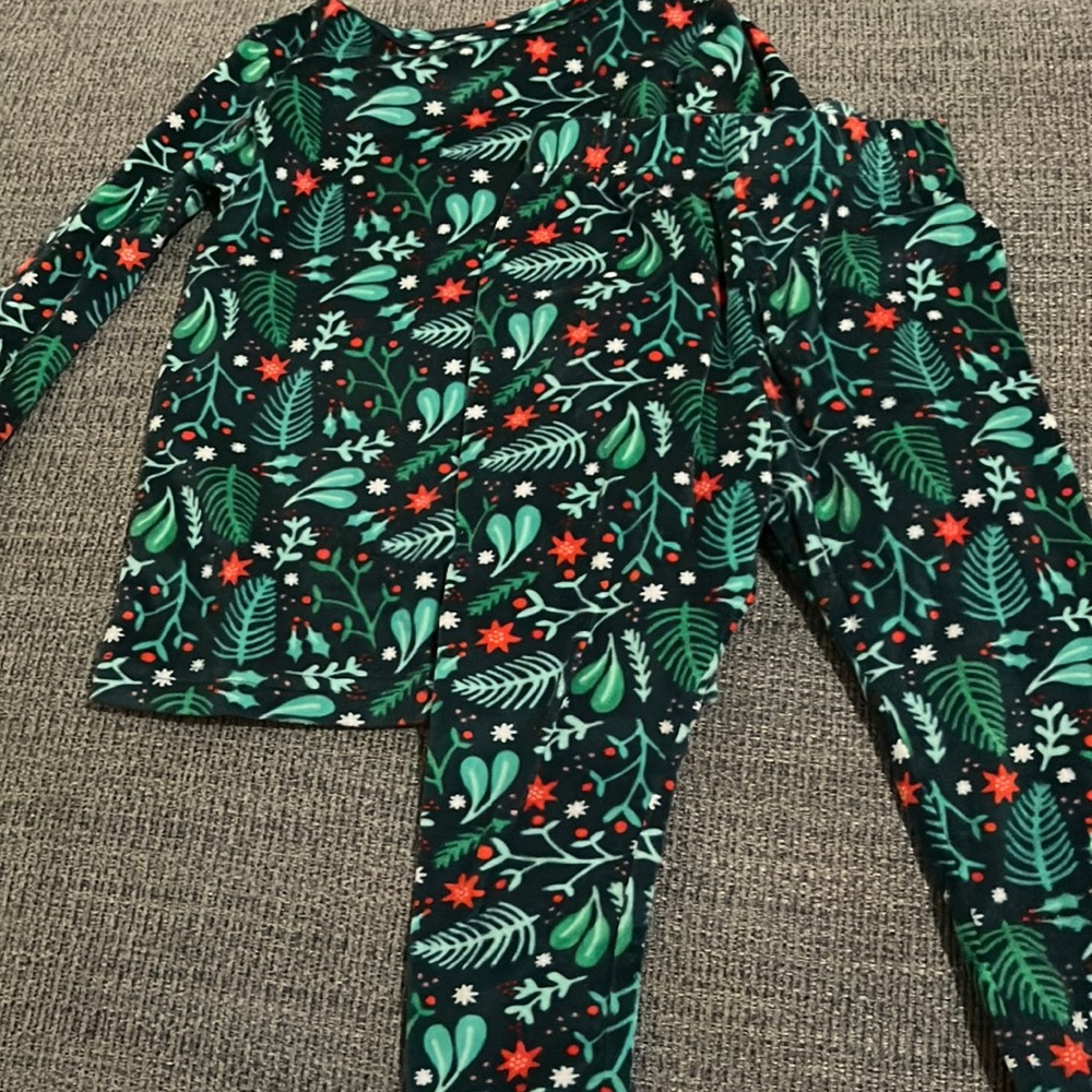 Cat & Jack 2 piece pajama set 2t